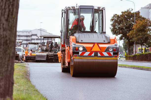 Best Driveway Paving Contractor  in Roseville, MN