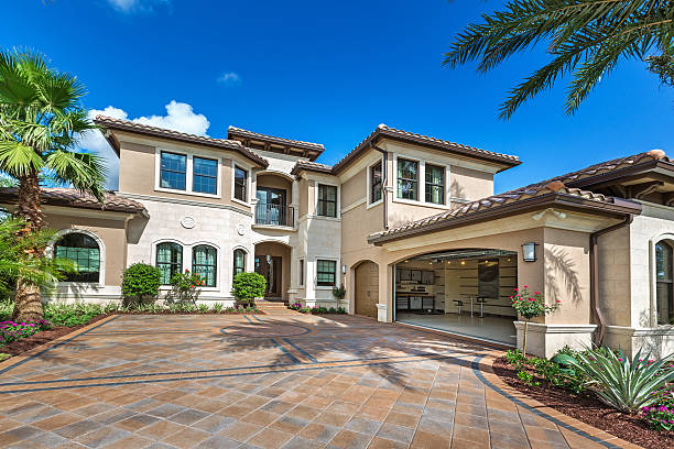 Best Interlocking Driveway Pavers  in Roseville, MN
